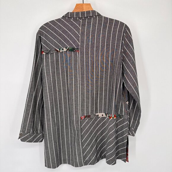 John Mark Gray  Floral Striped Button-Up Blouse tunic Pocket  size medium - Picture 14 of 16